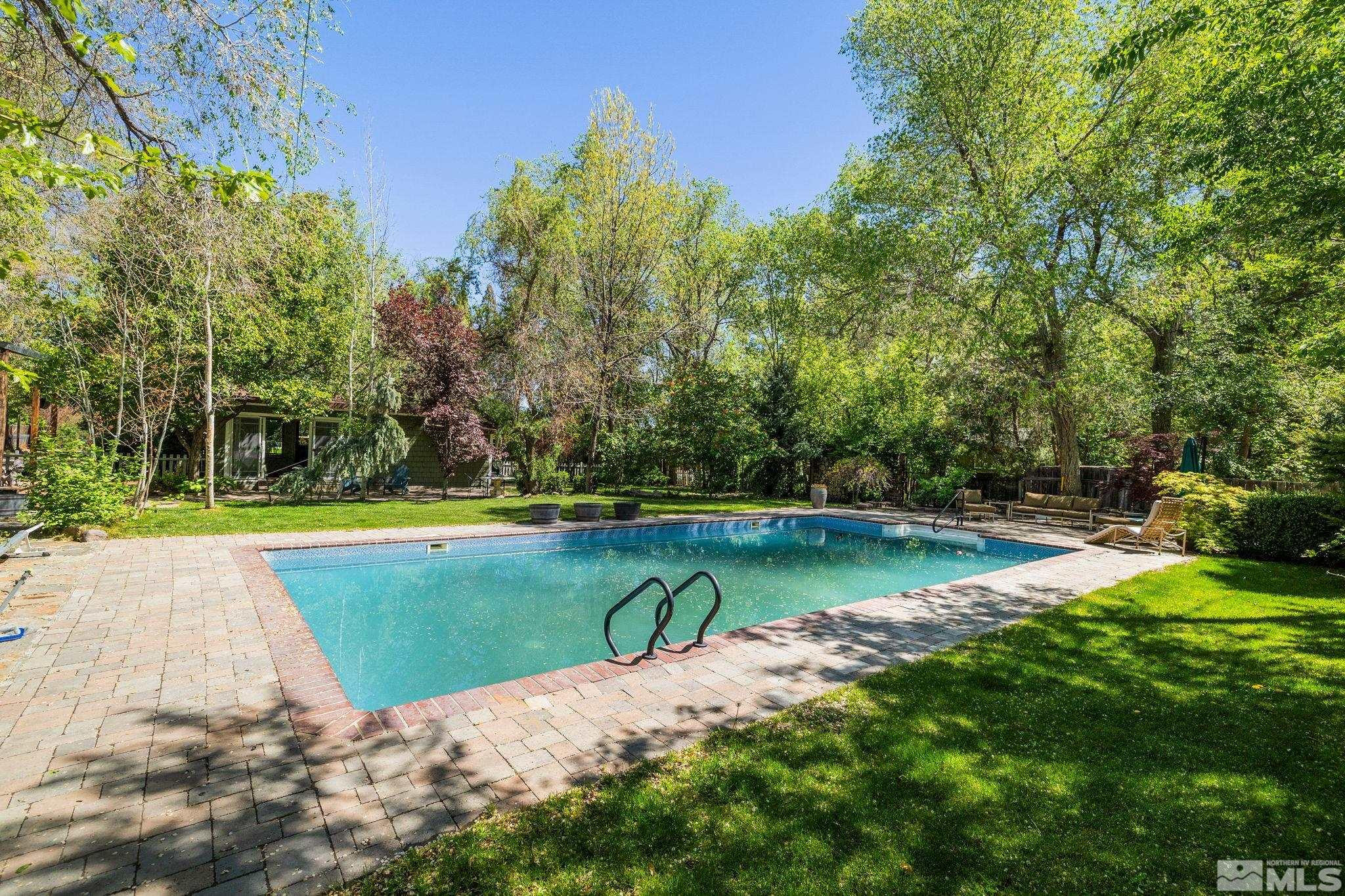 1550 Mount Rose St.