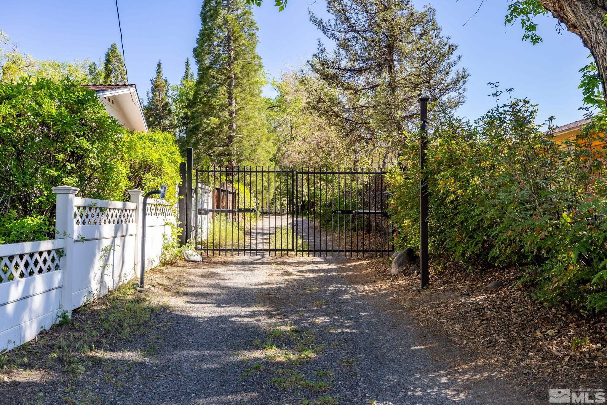 1550 Mount Rose St.