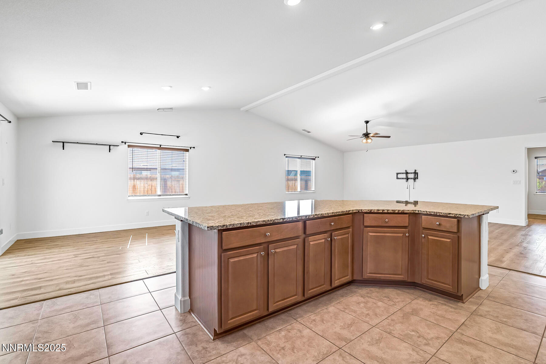 1390 Tule Peak Circle