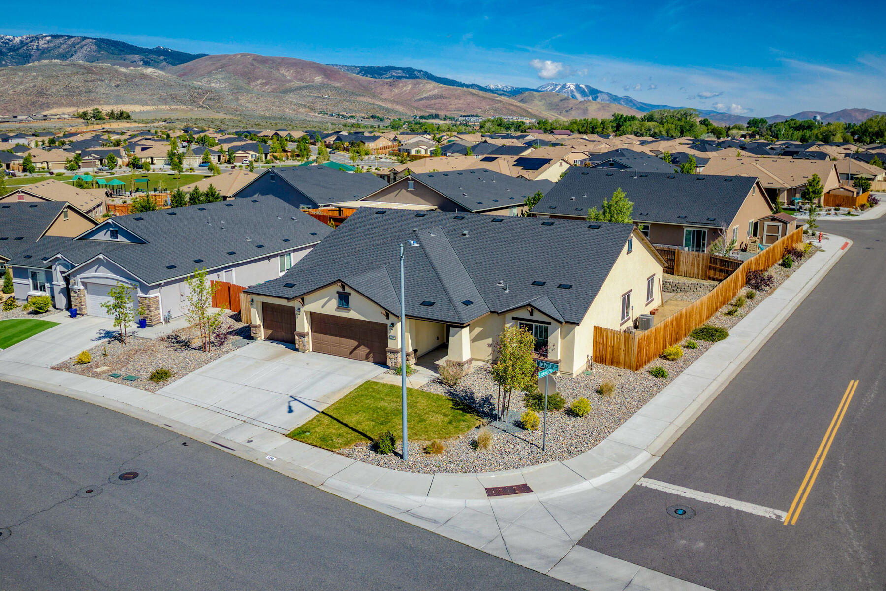 1390 Tule Peak Circle