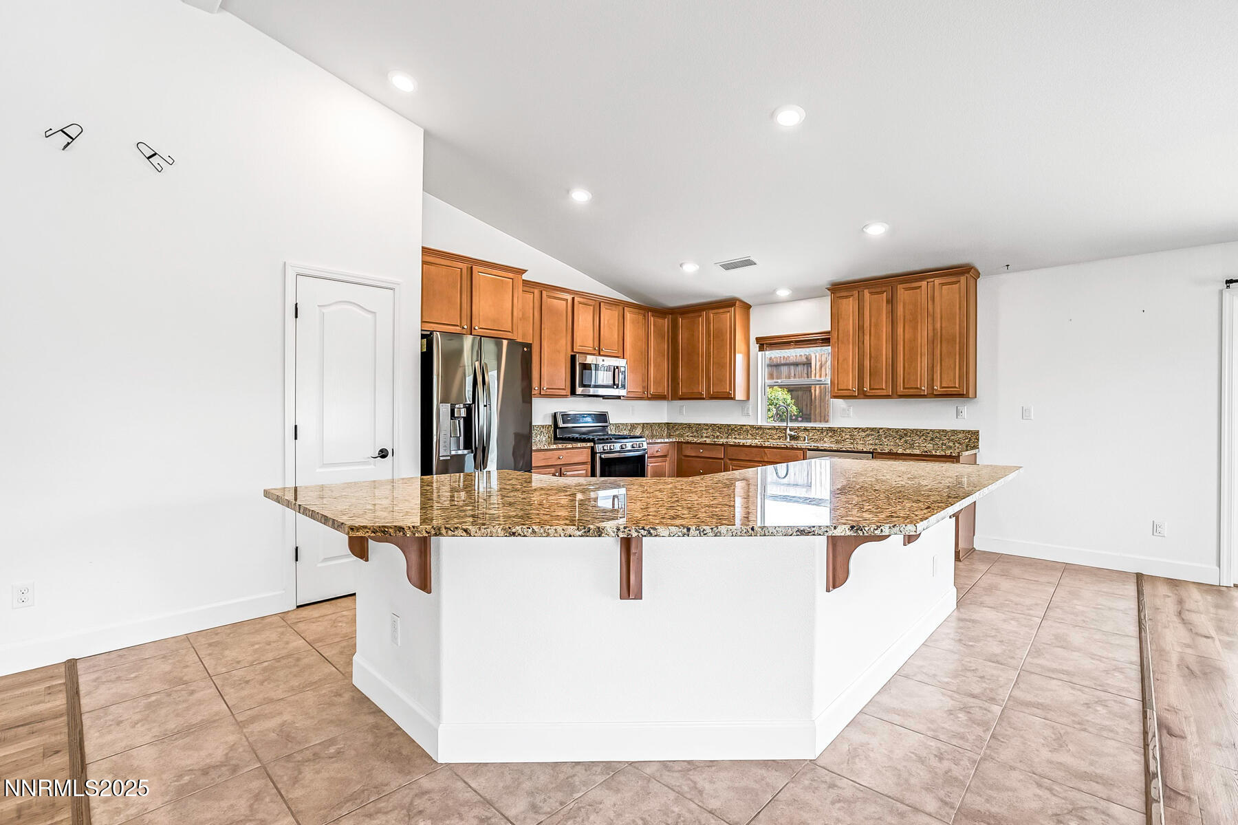 1390 Tule Peak Circle