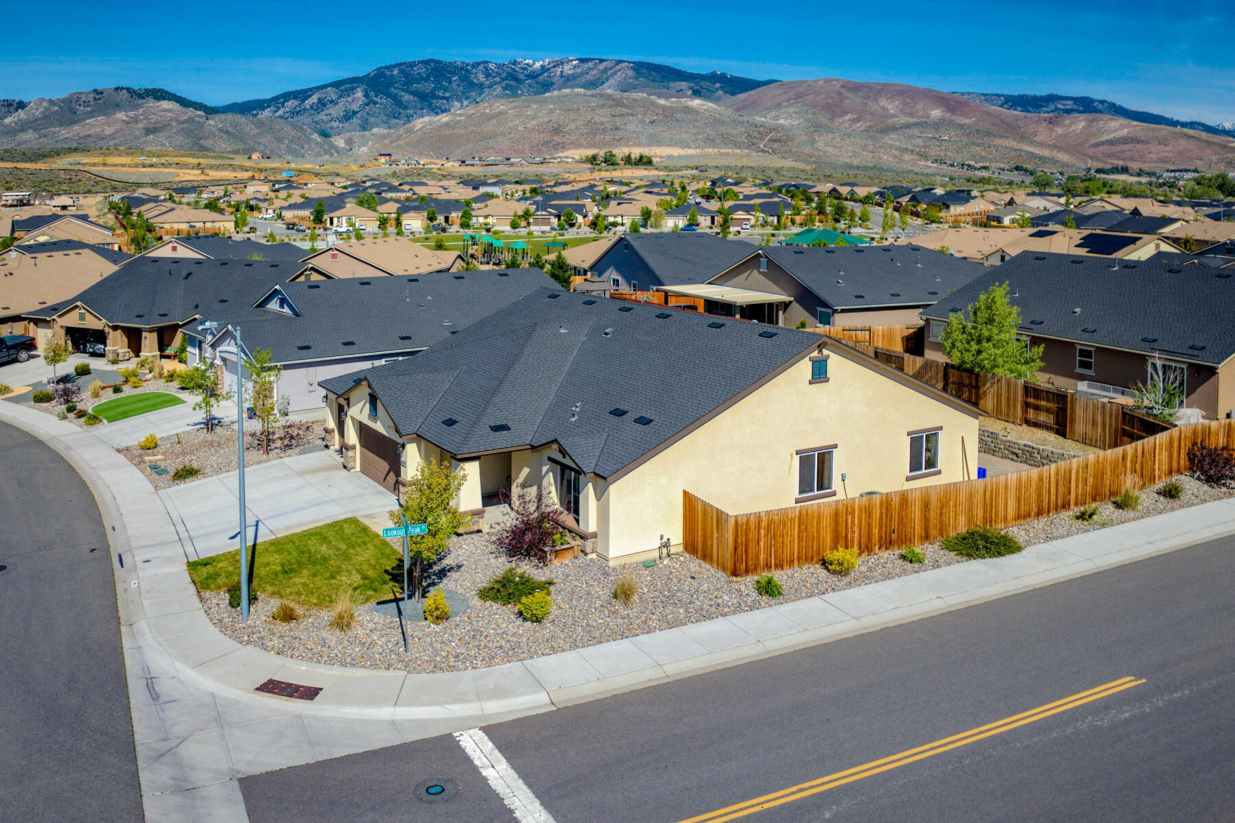 1390 Tule Peak Circle