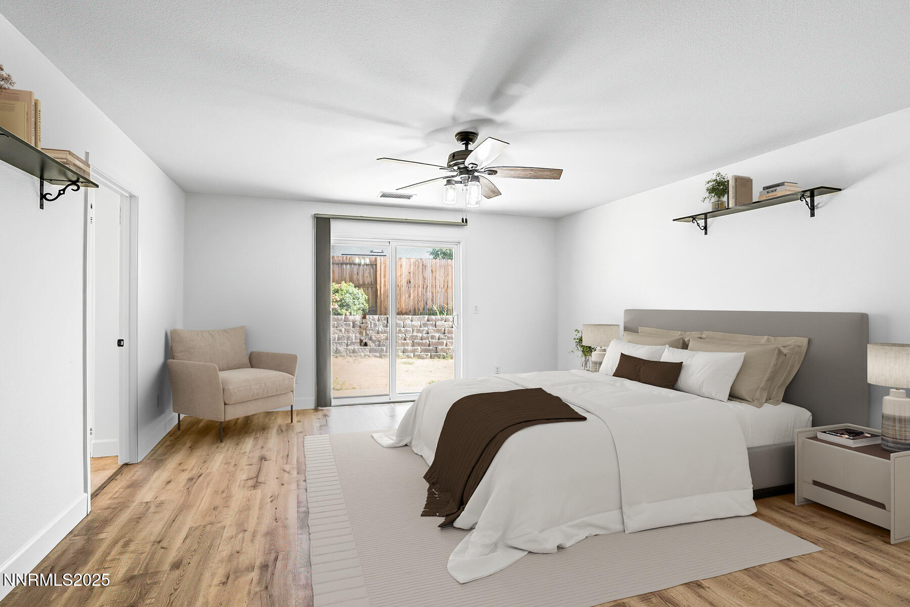 1390 Tule Peak Circle