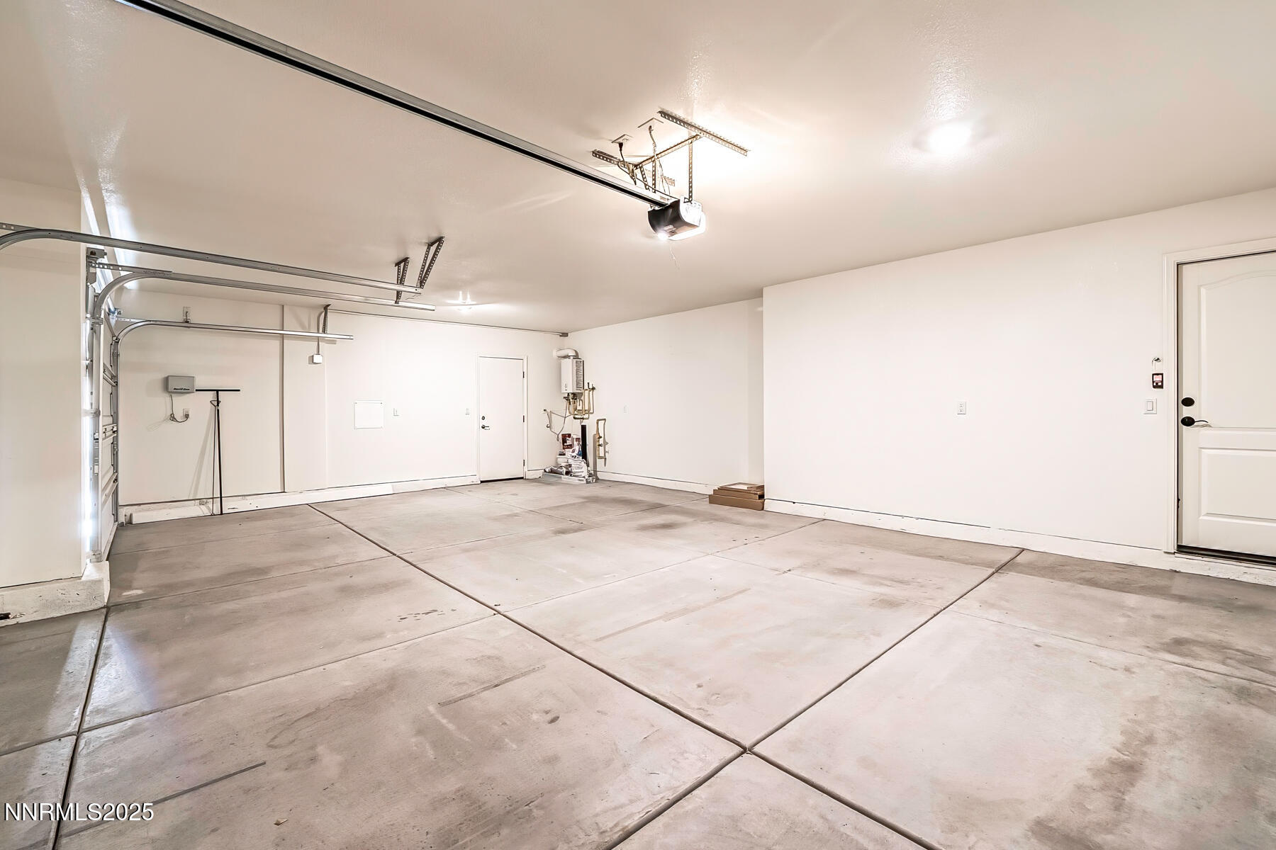 1390 Tule Peak Circle