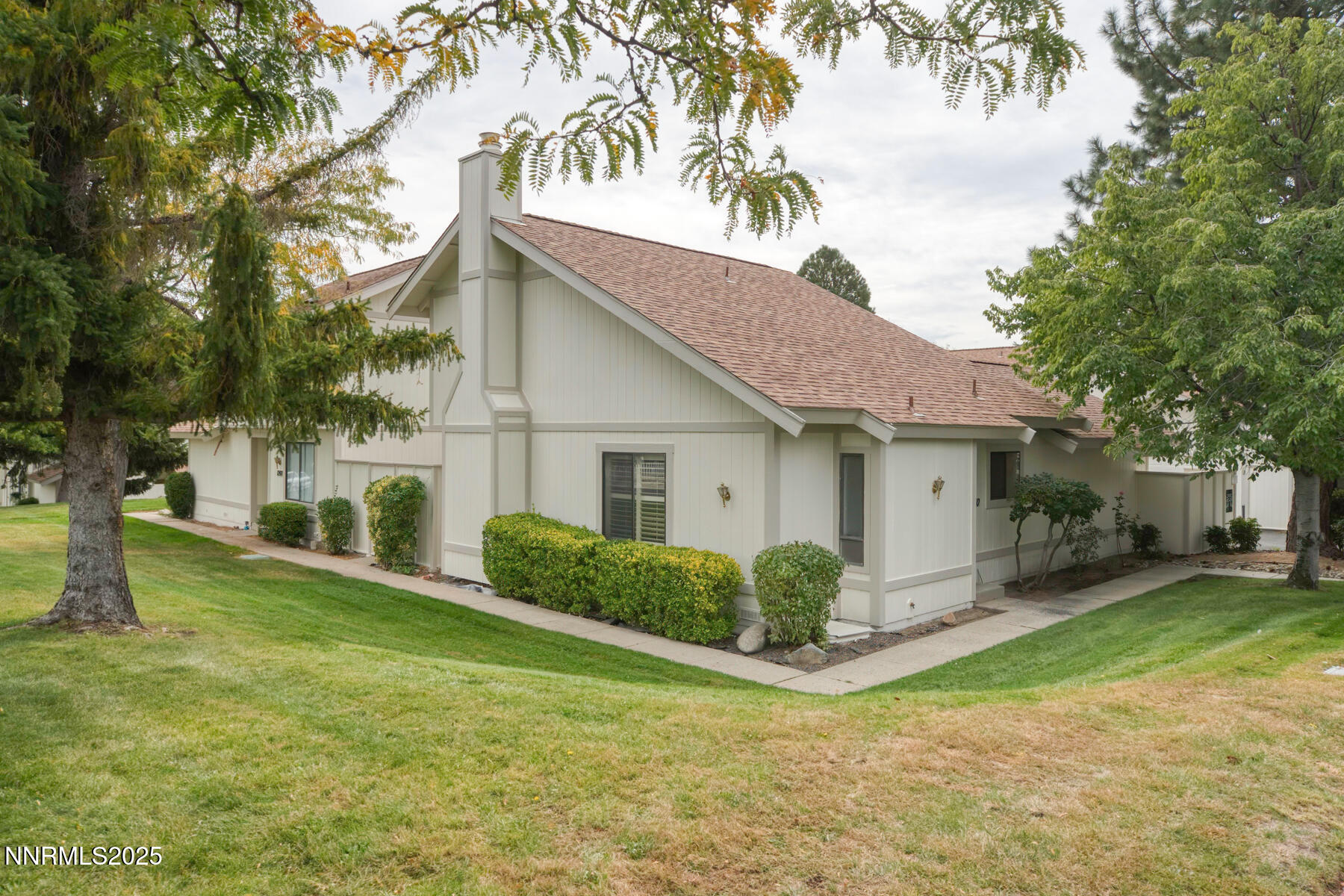 1270 Searchlite Court