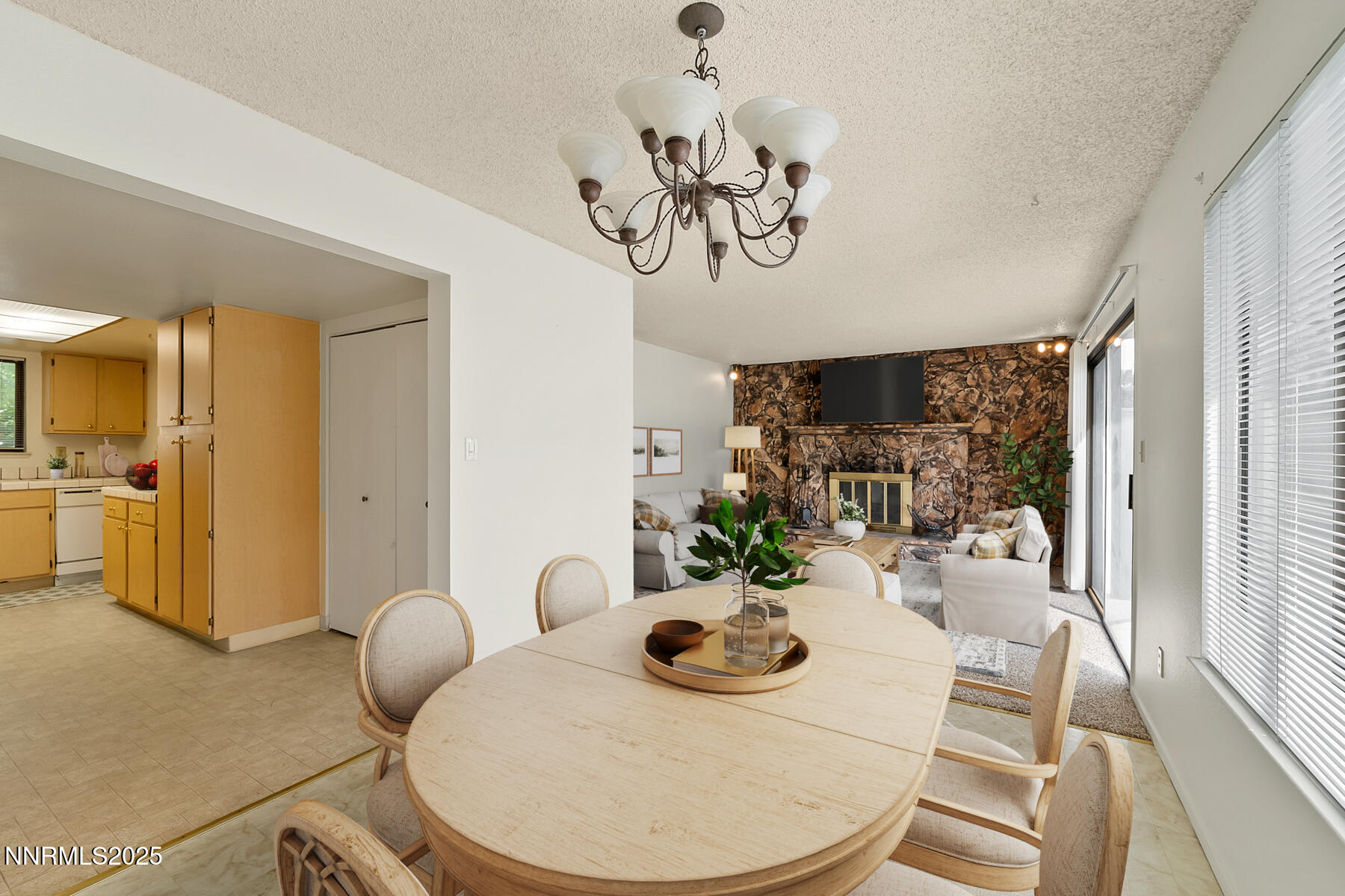 1270 Searchlite Court
