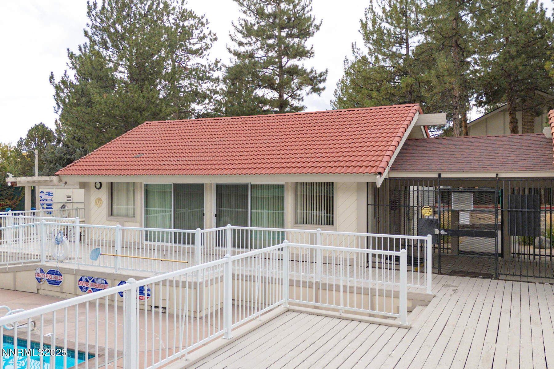 1270 Searchlite Court