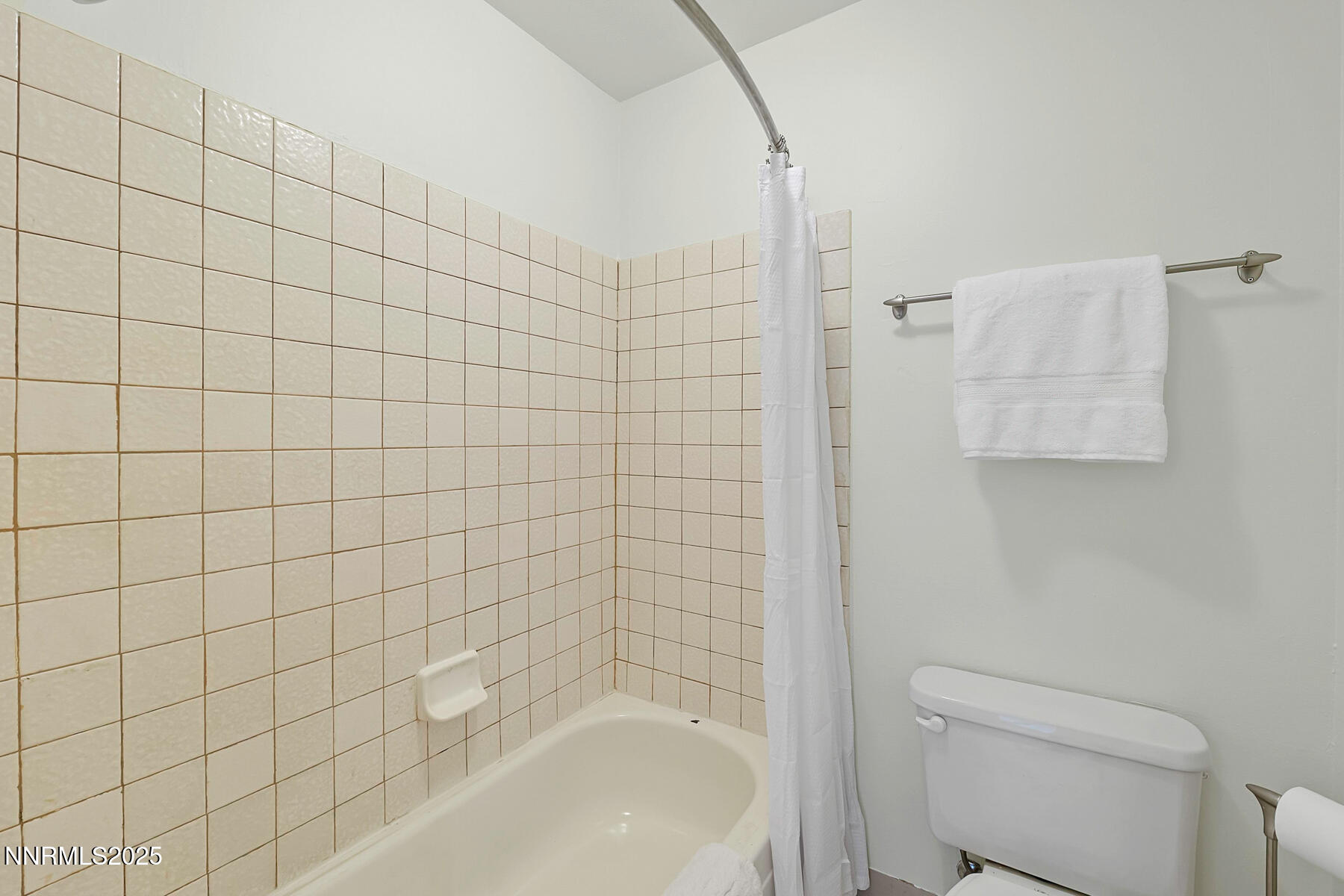 1270 Searchlite Court