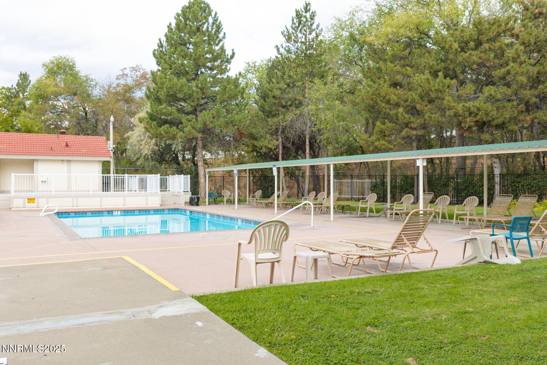 1270 Searchlite Court
