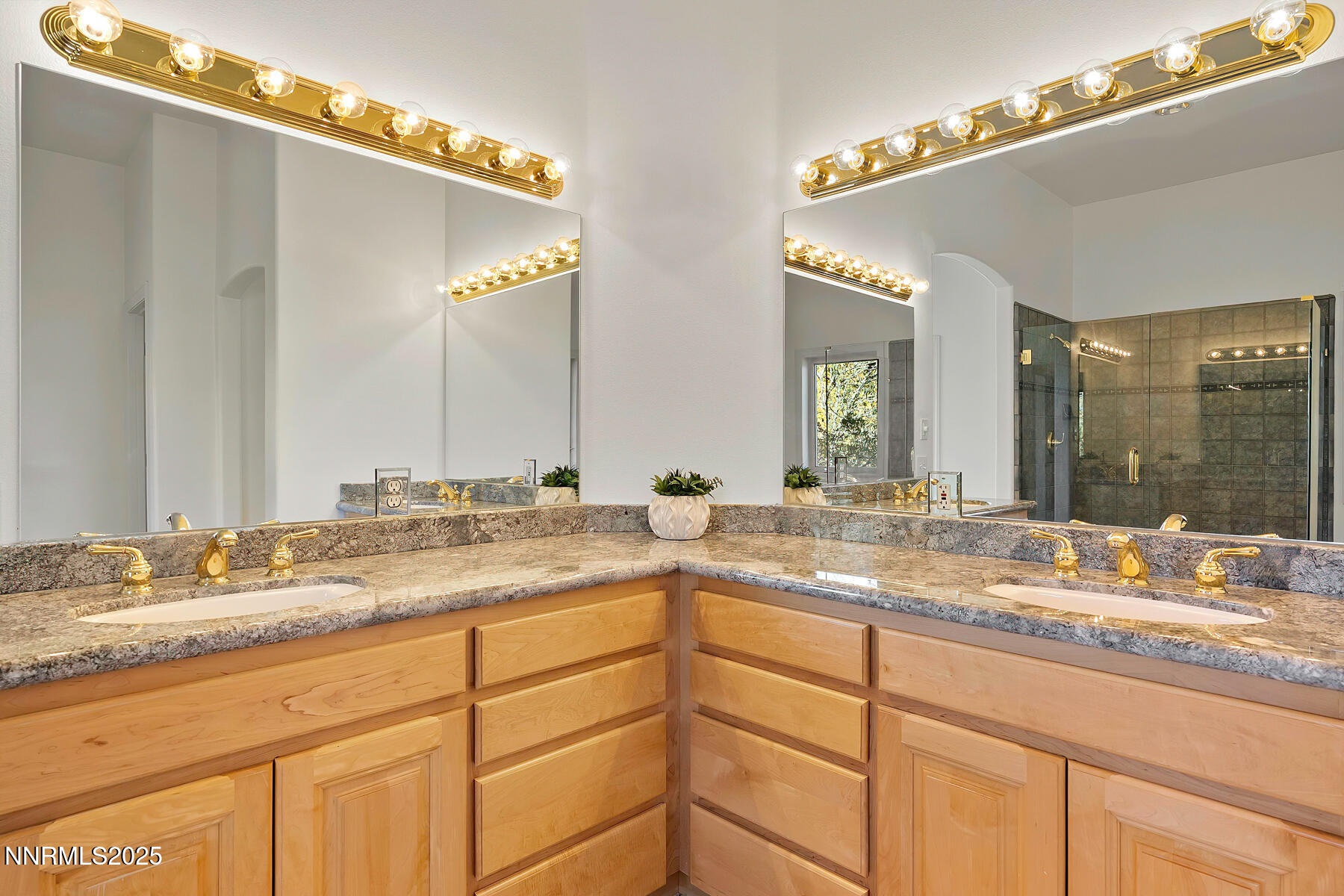 1742 Spyglass Circle