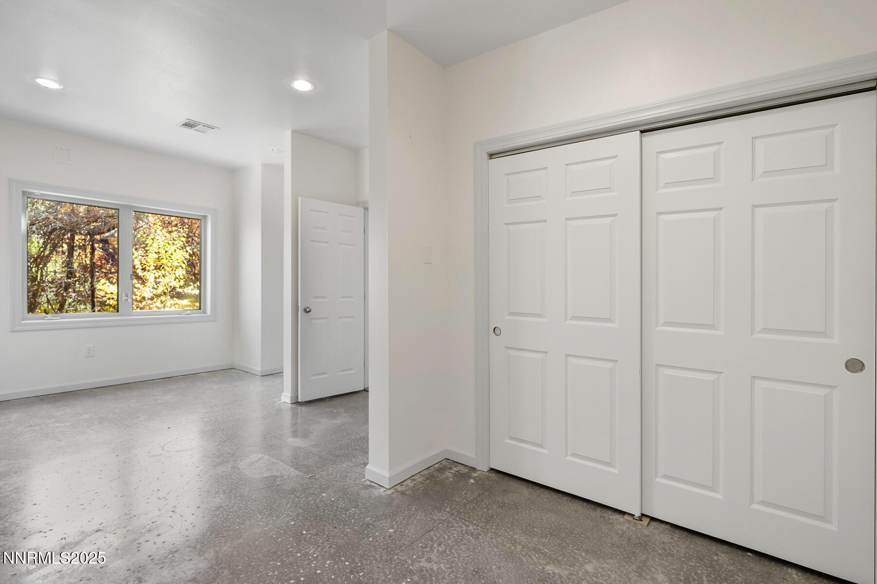 1742 Spyglass Circle