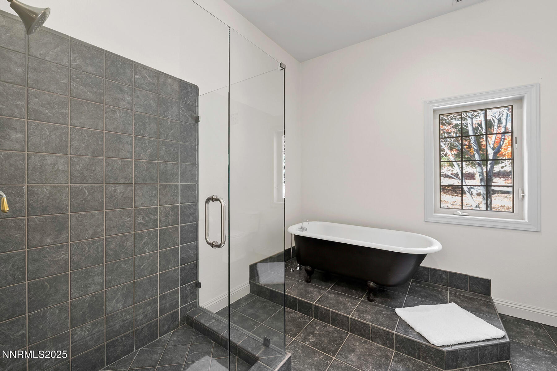 1742 Spyglass Circle