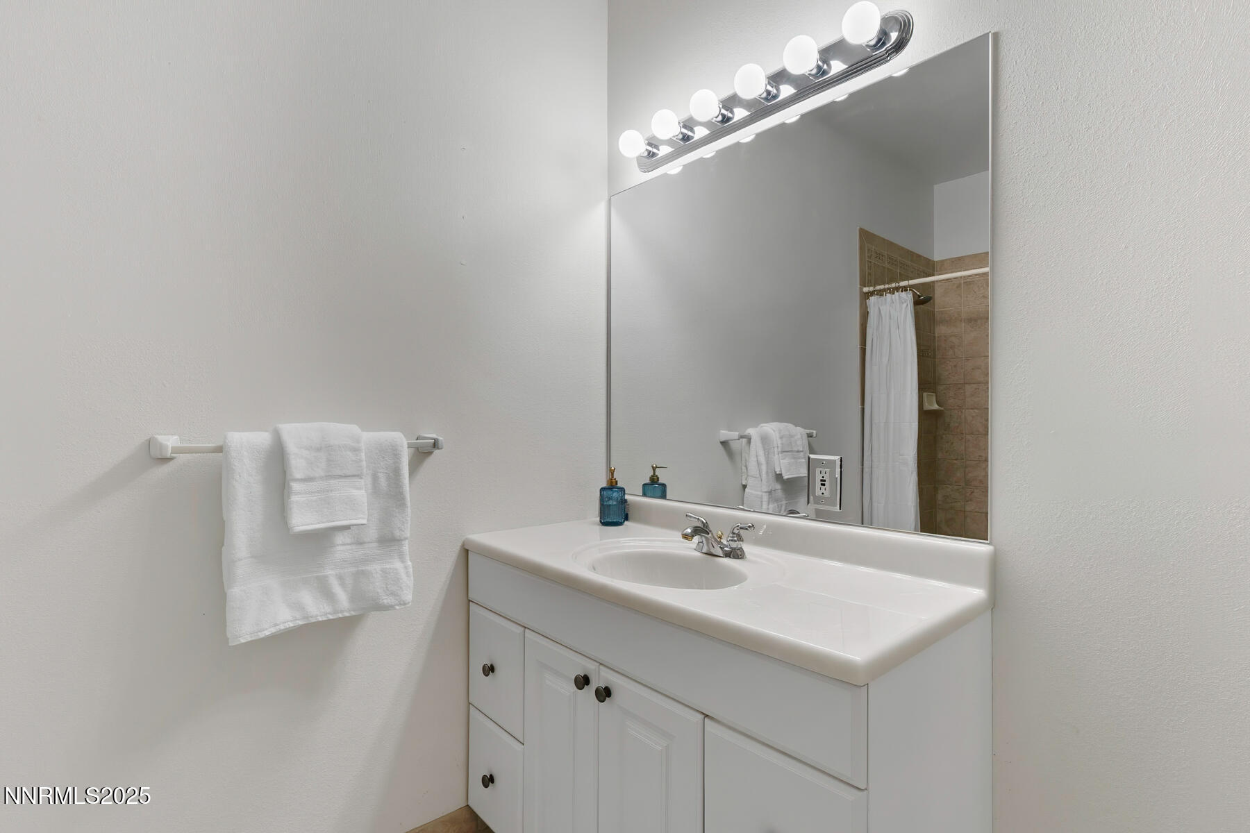 1742 Spyglass Circle