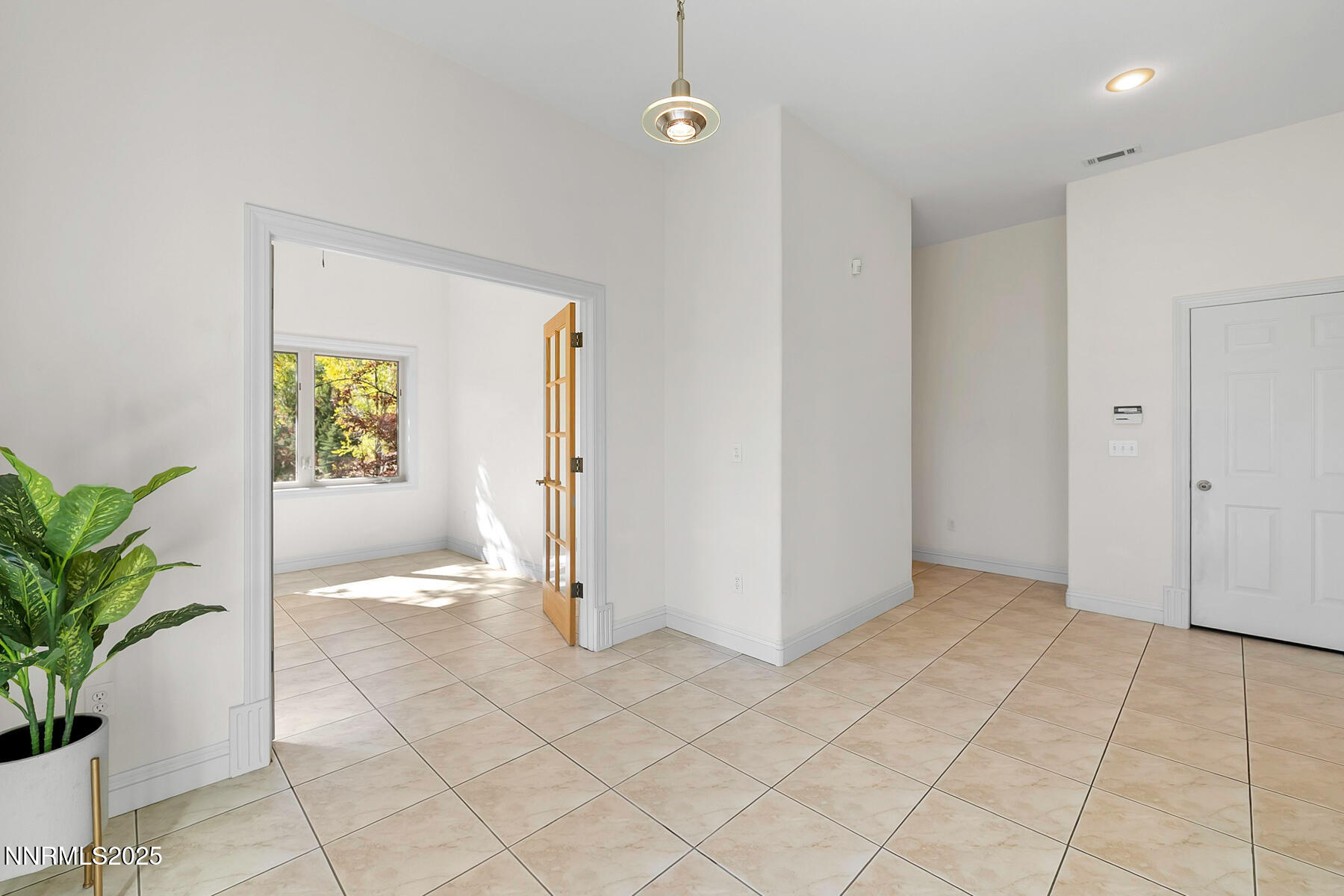 1742 Spyglass Circle