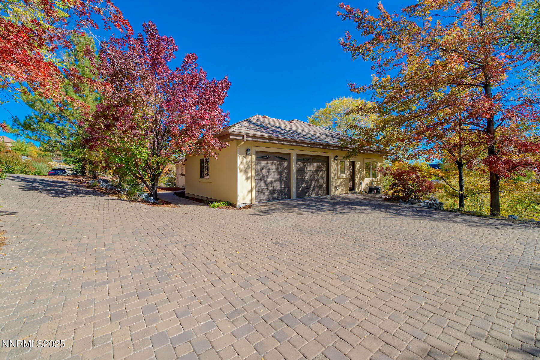 1742 Spyglass Circle