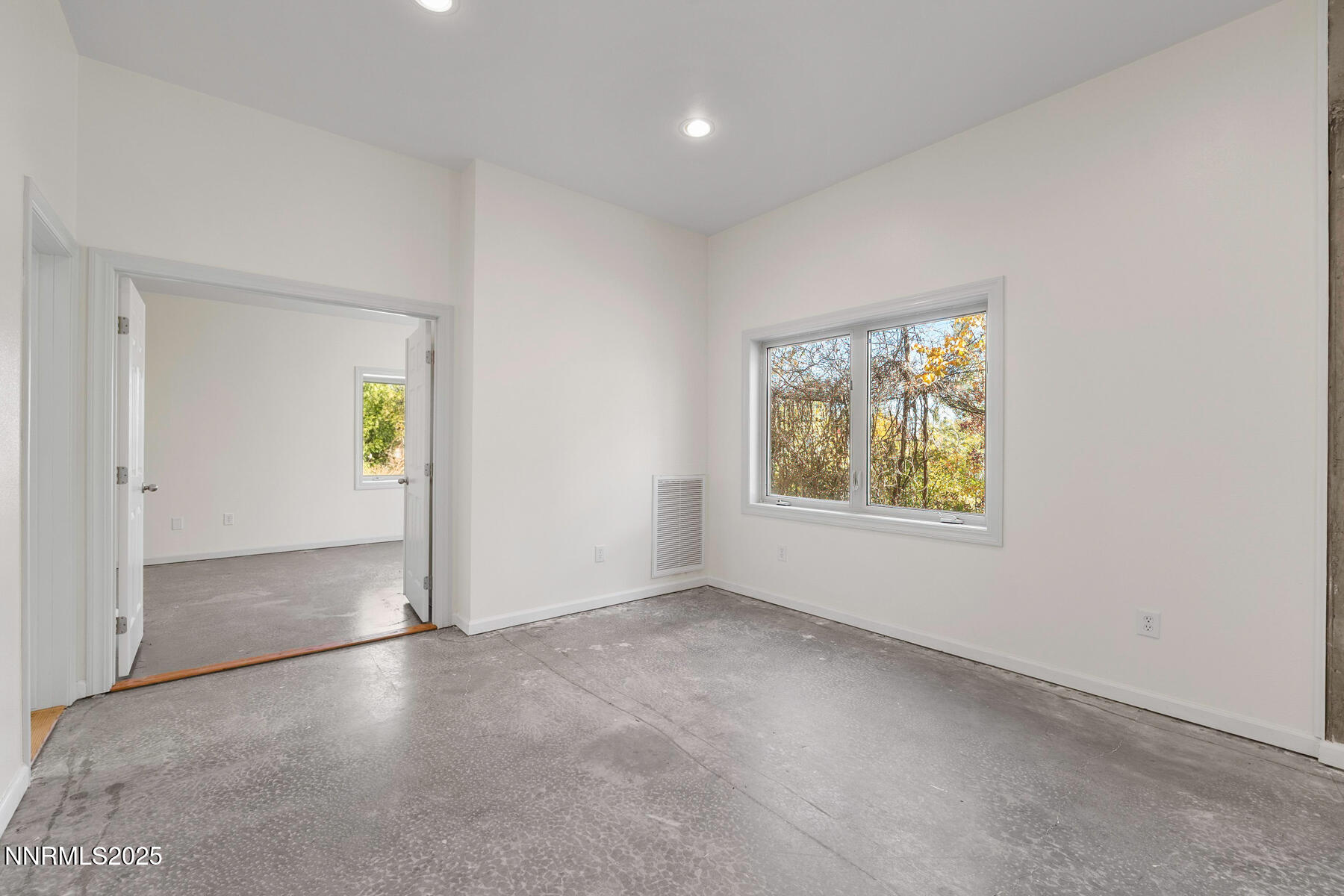 1742 Spyglass Circle