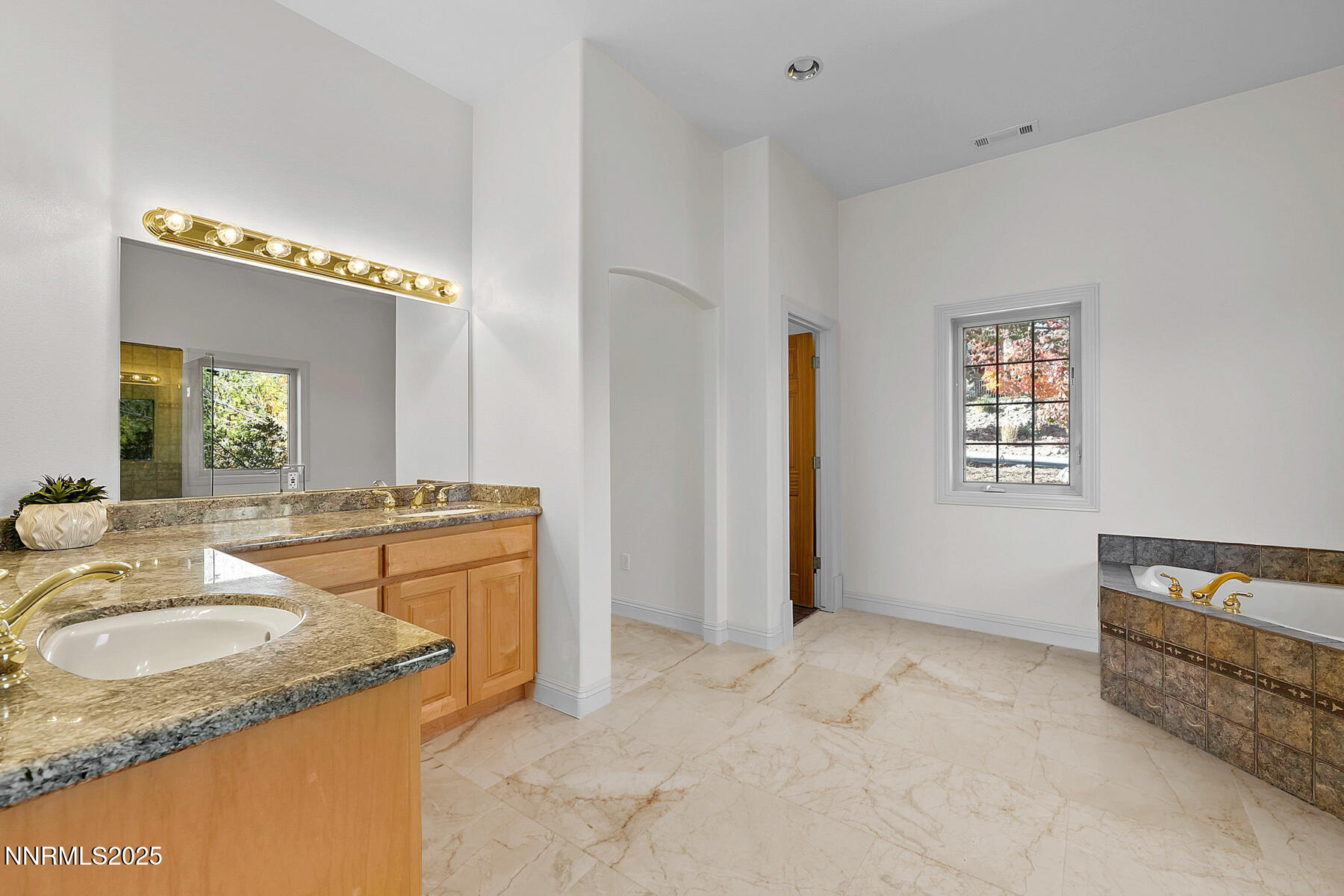 1742 Spyglass Circle