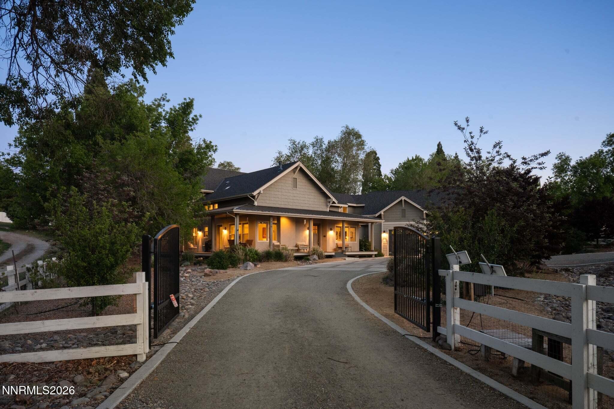 1010 Skyline Boulevard