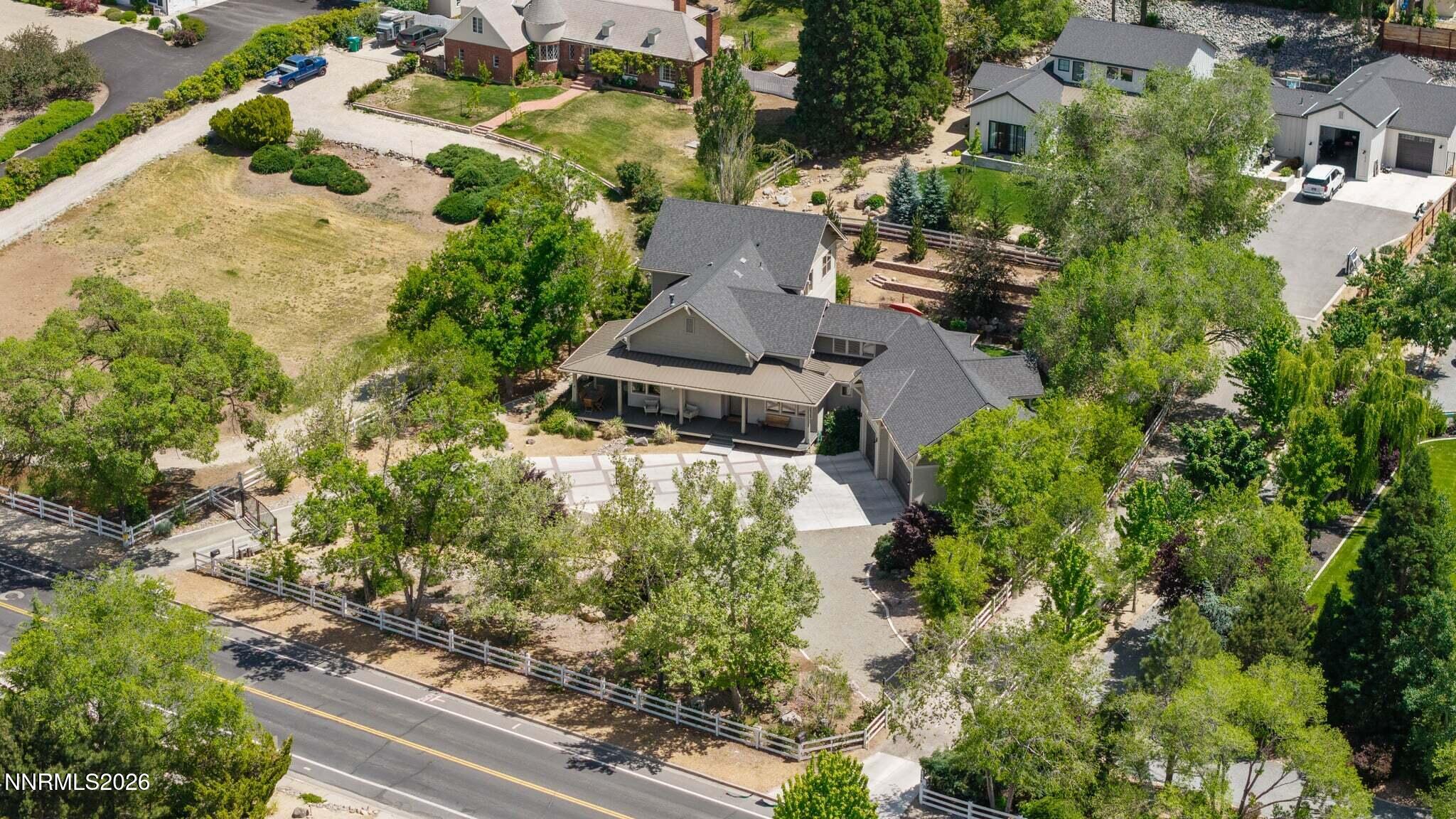 1010 Skyline Boulevard