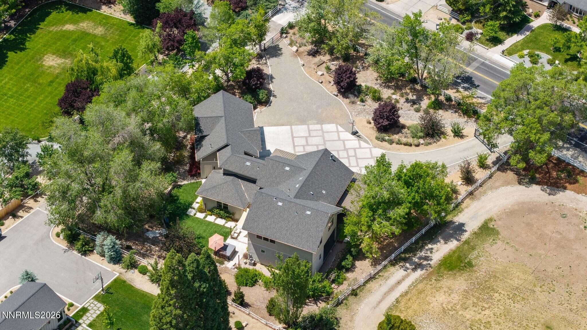 1010 Skyline Boulevard
