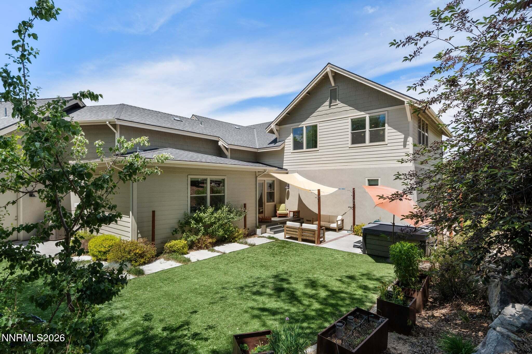 1010 Skyline Boulevard