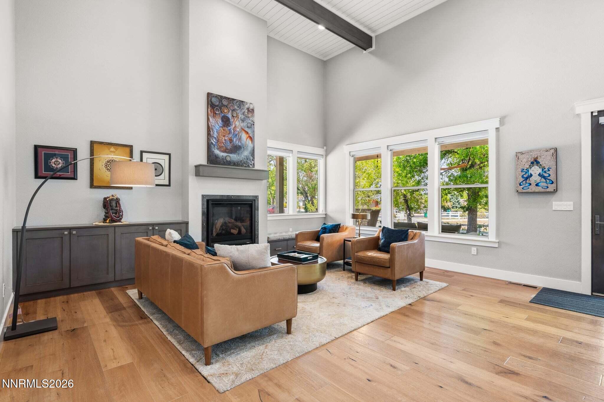1010 Skyline Boulevard