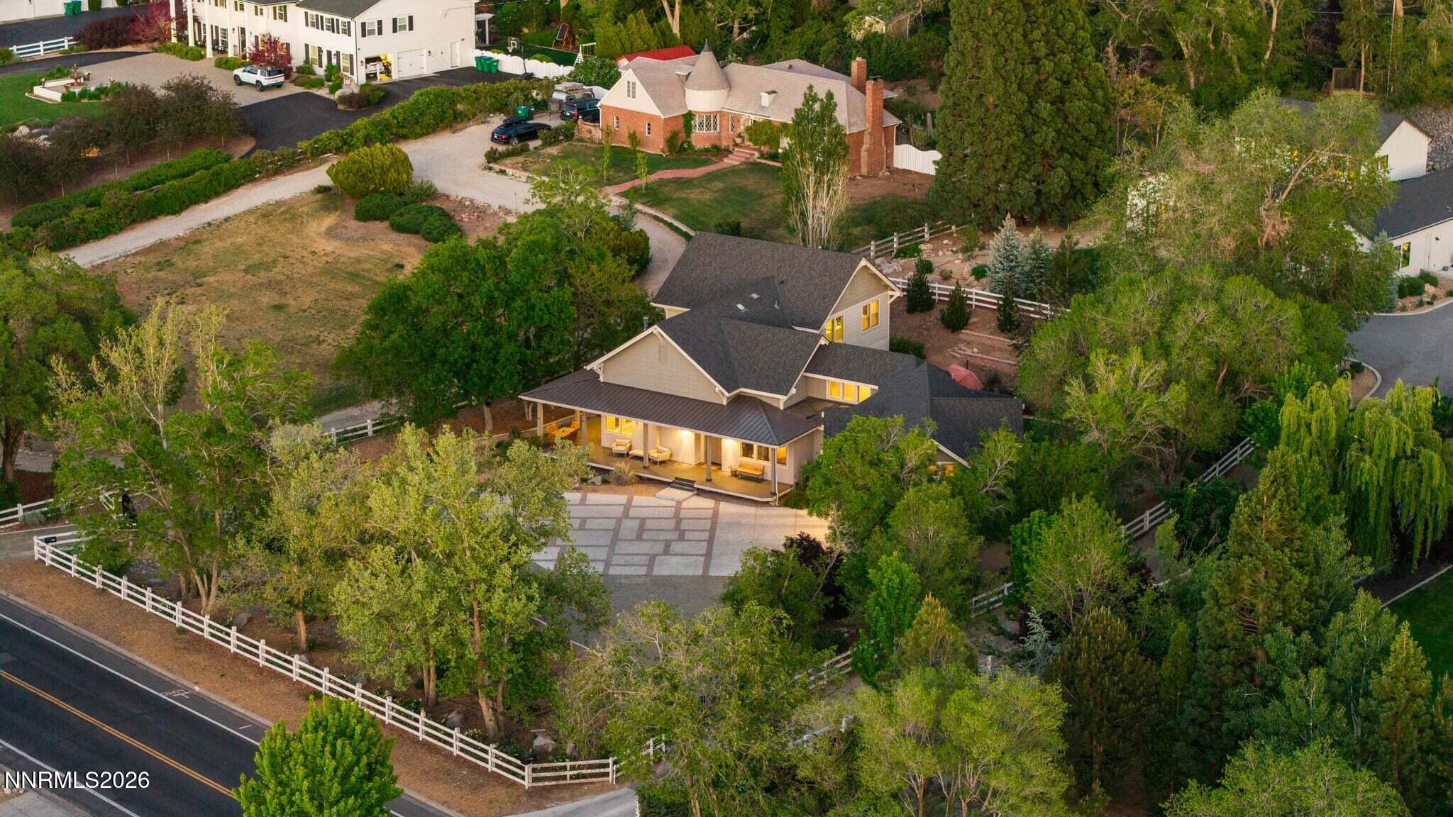 1010 Skyline Boulevard