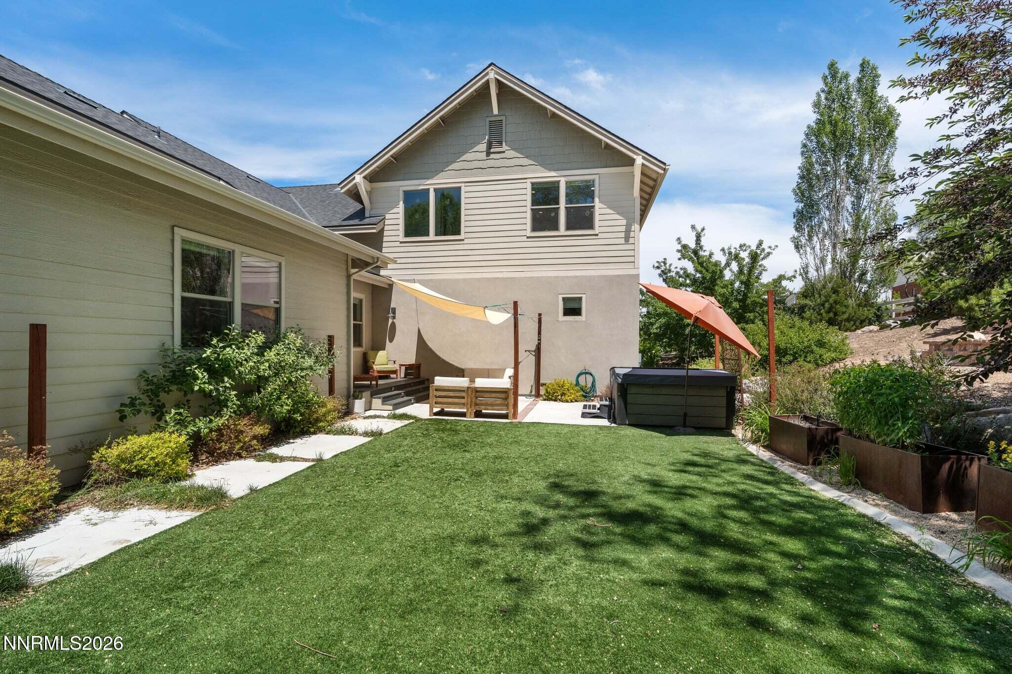 1010 Skyline Boulevard