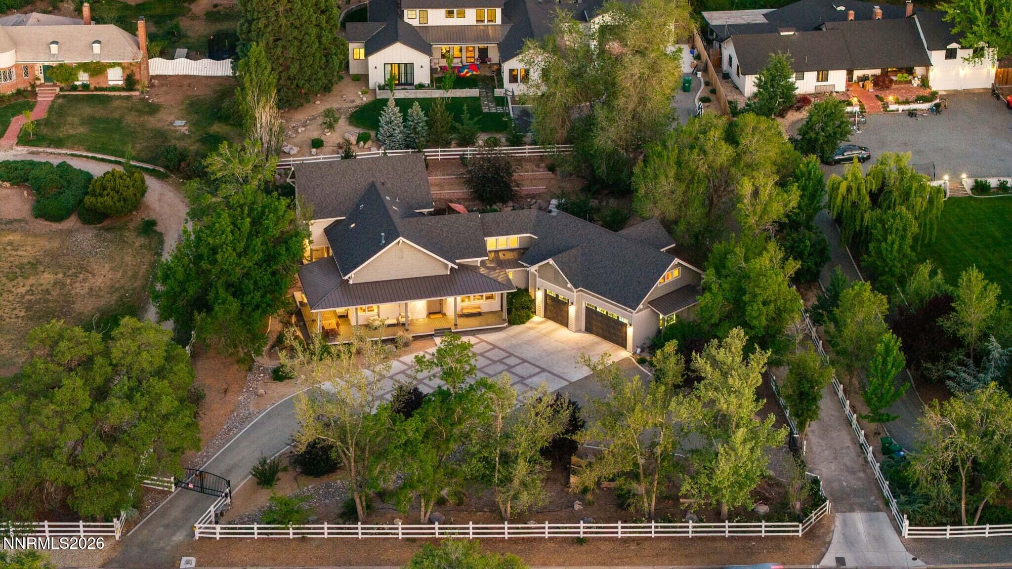 1010 Skyline Boulevard