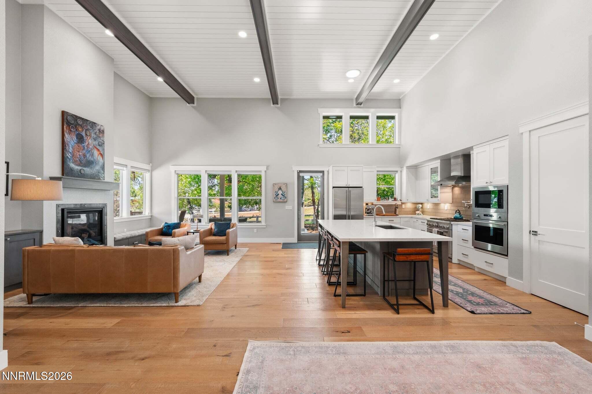 1010 Skyline Boulevard