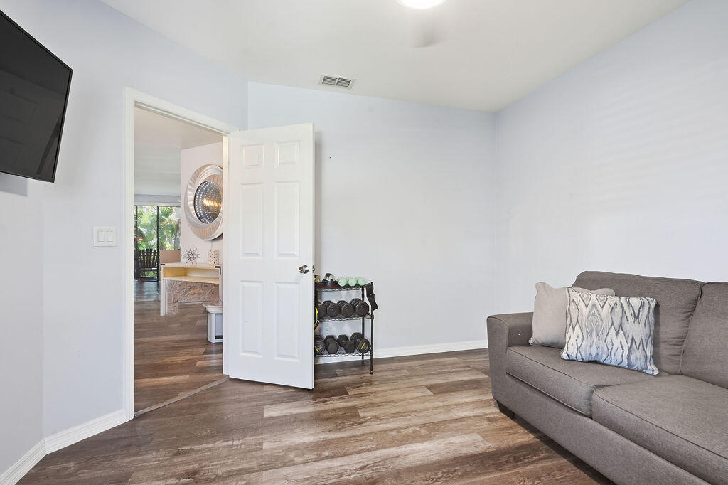 1143 Duncan Circle 103