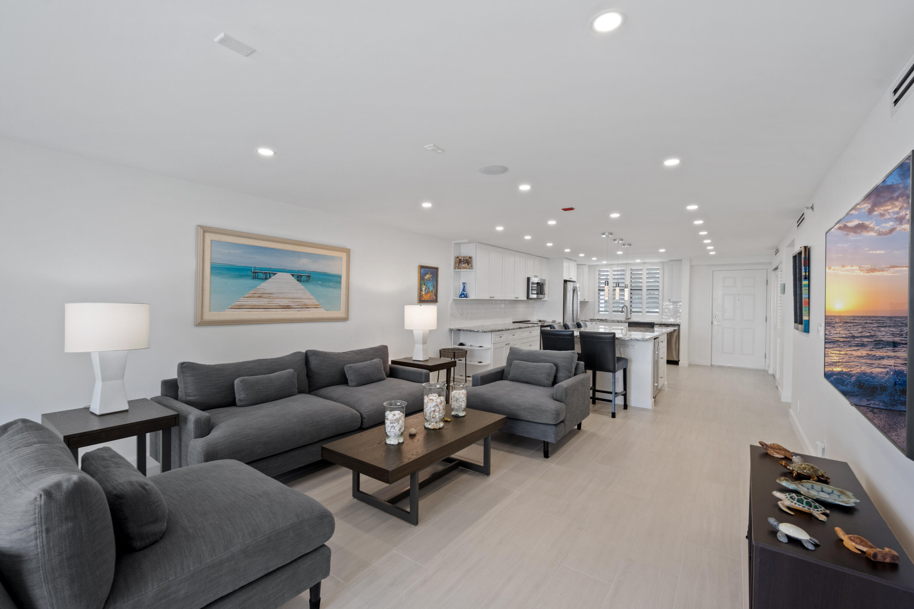 840 Ocean Drive 103