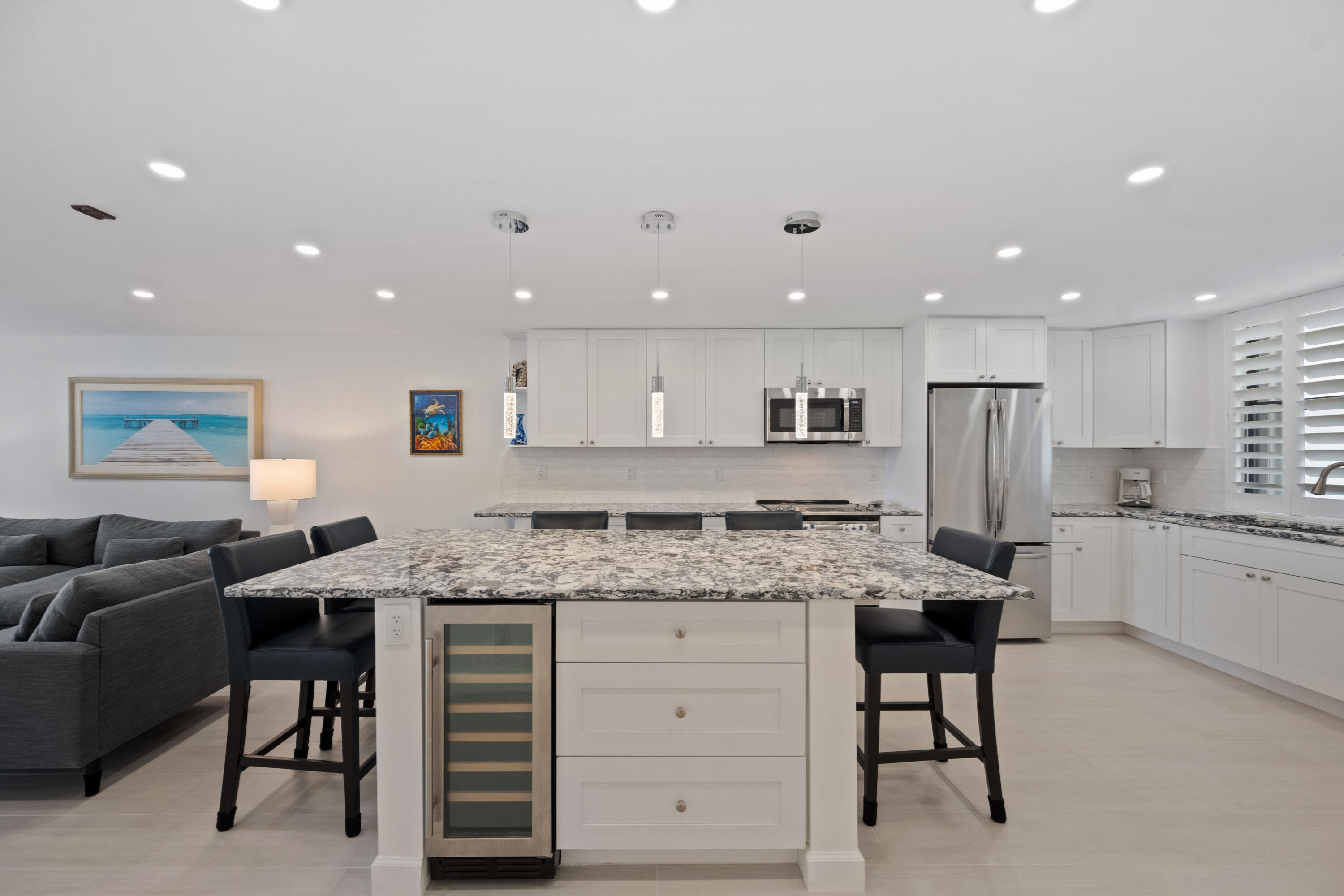 840 Ocean Drive 103