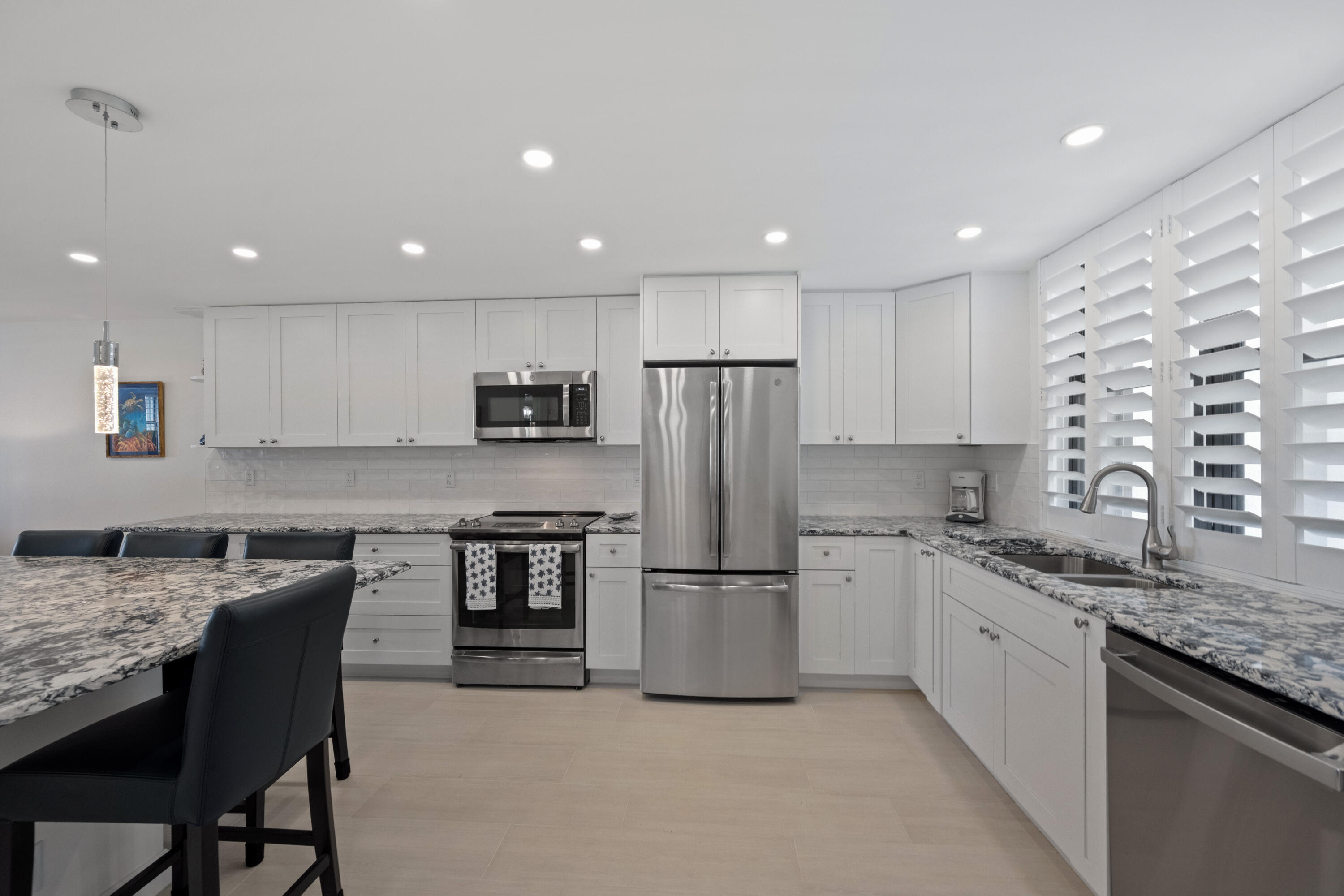 840 Ocean Drive 103