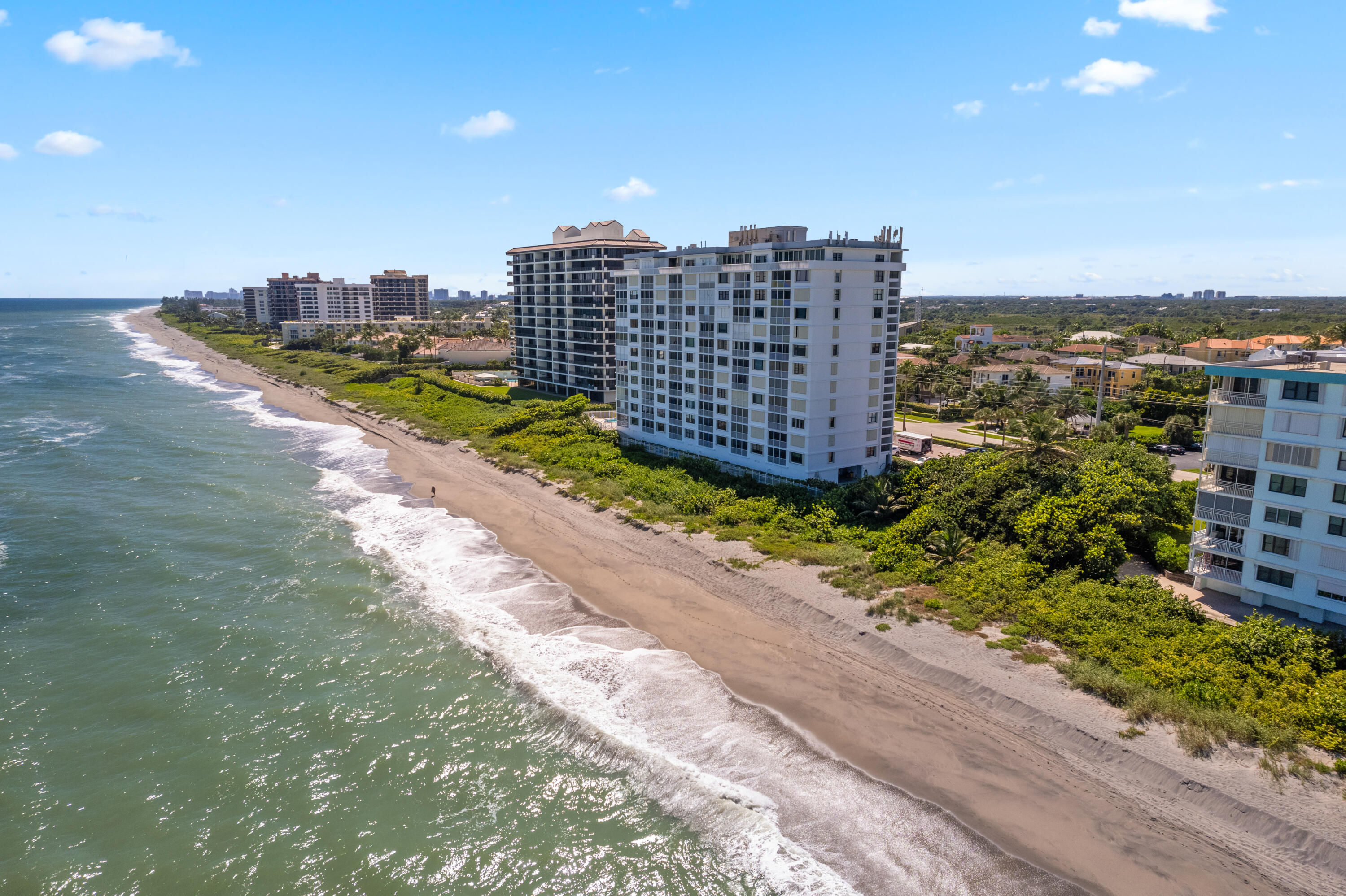 840 Ocean Drive 103
