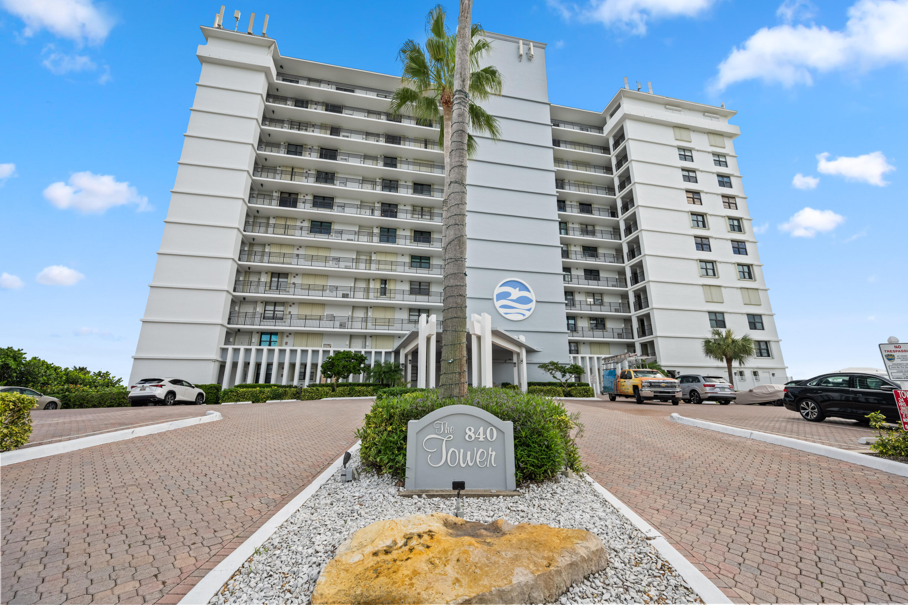 840 Ocean Drive 103