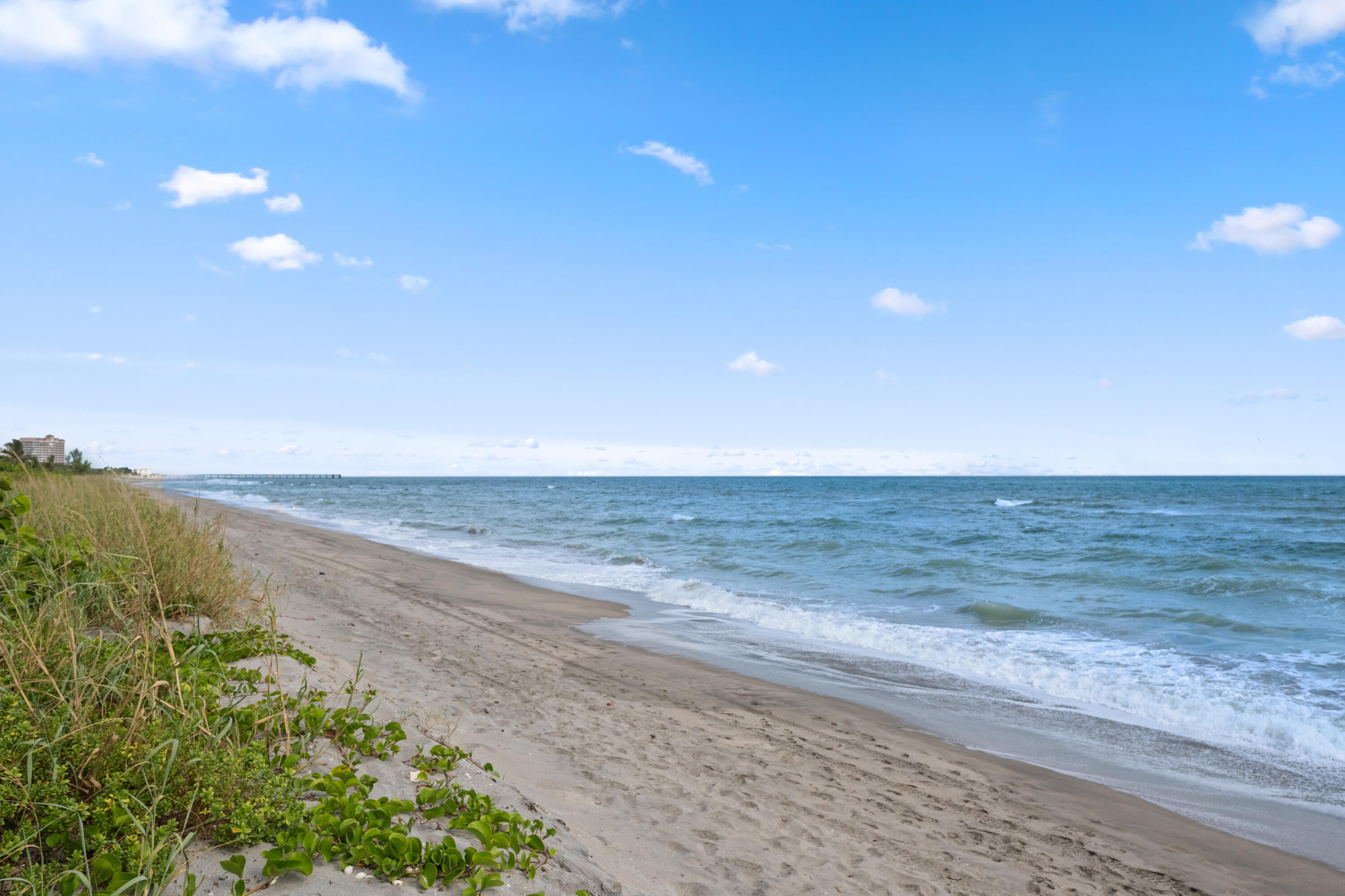 840 Ocean Drive 103