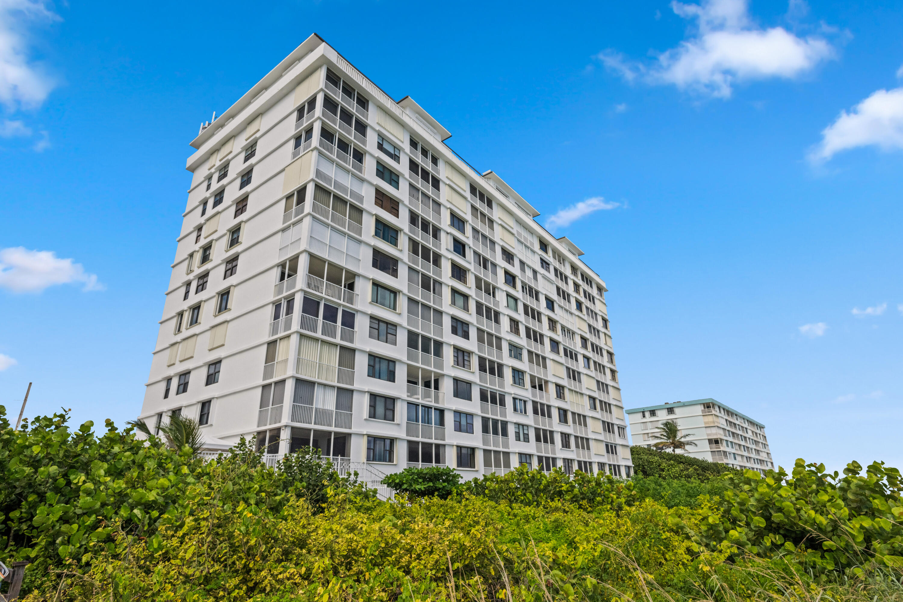 840 Ocean Drive 103