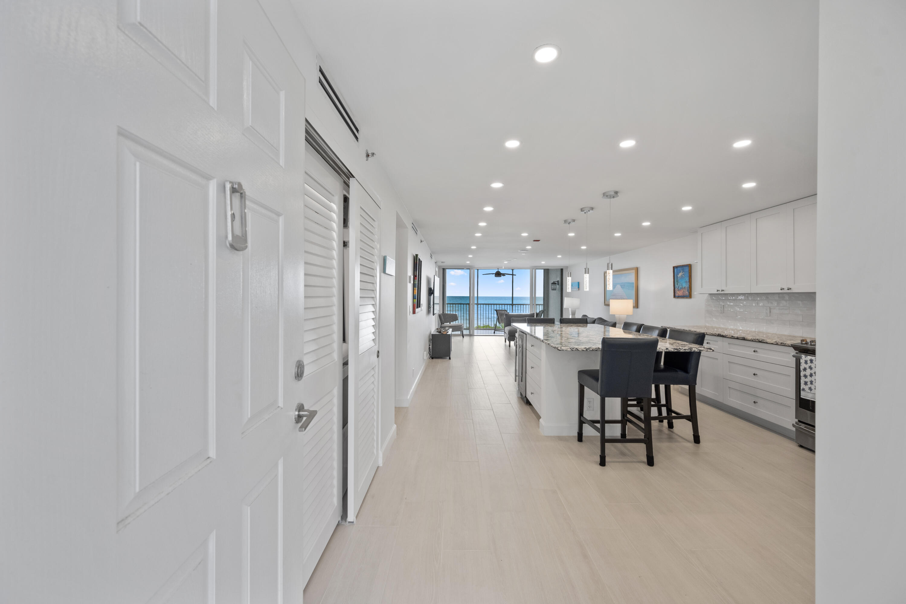 840 Ocean Drive 103