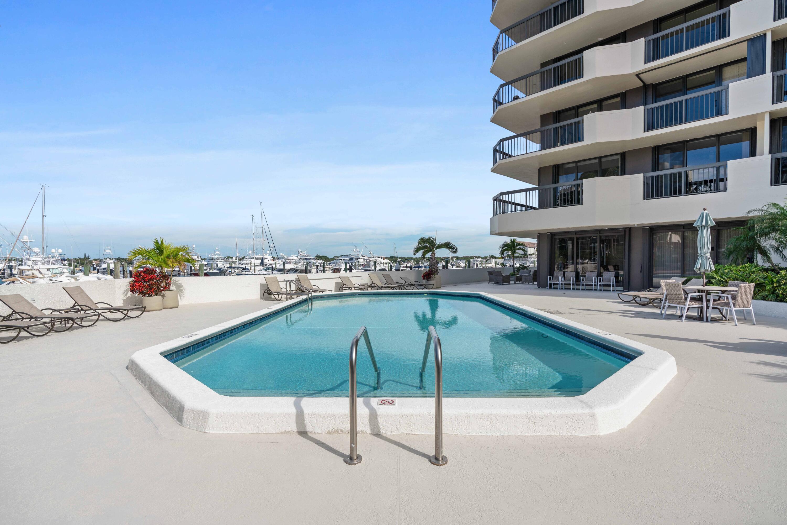 108 Lakeshore Drive 839