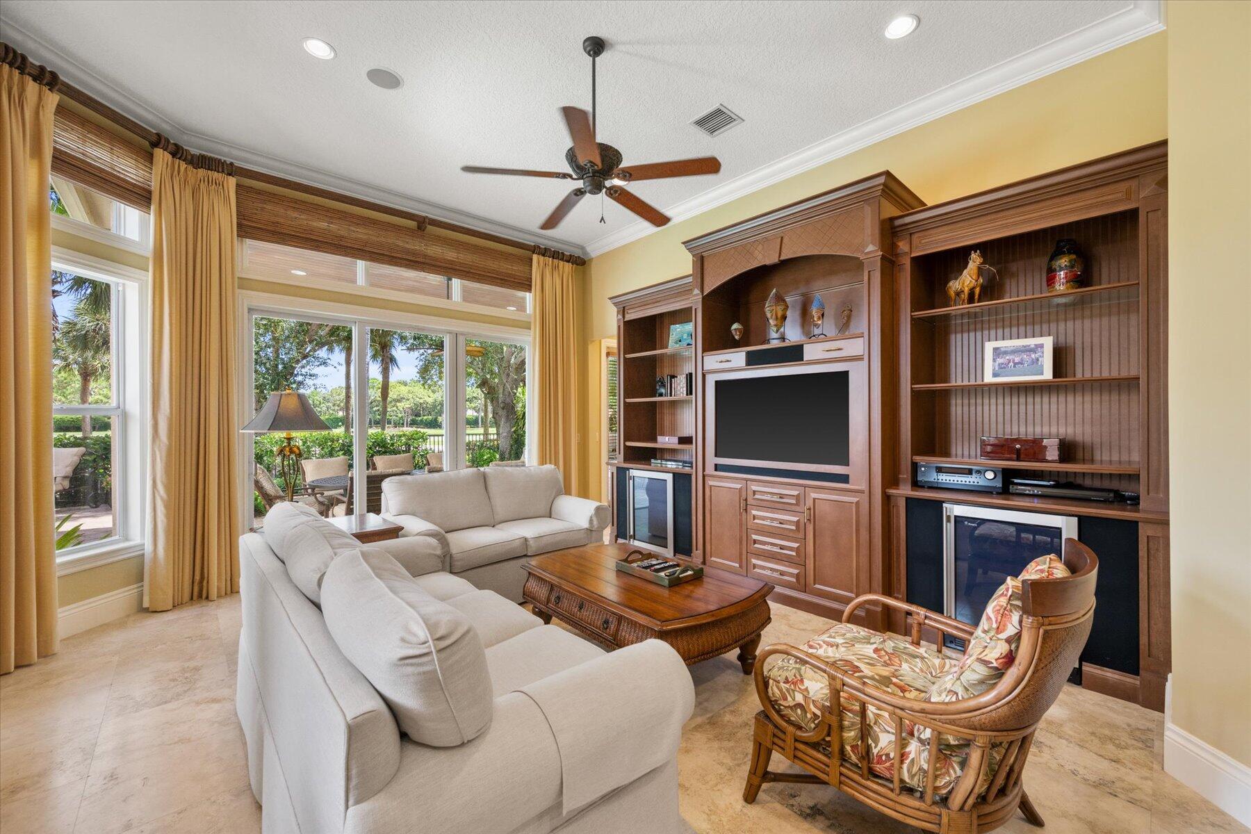 121 Hawksbill Way