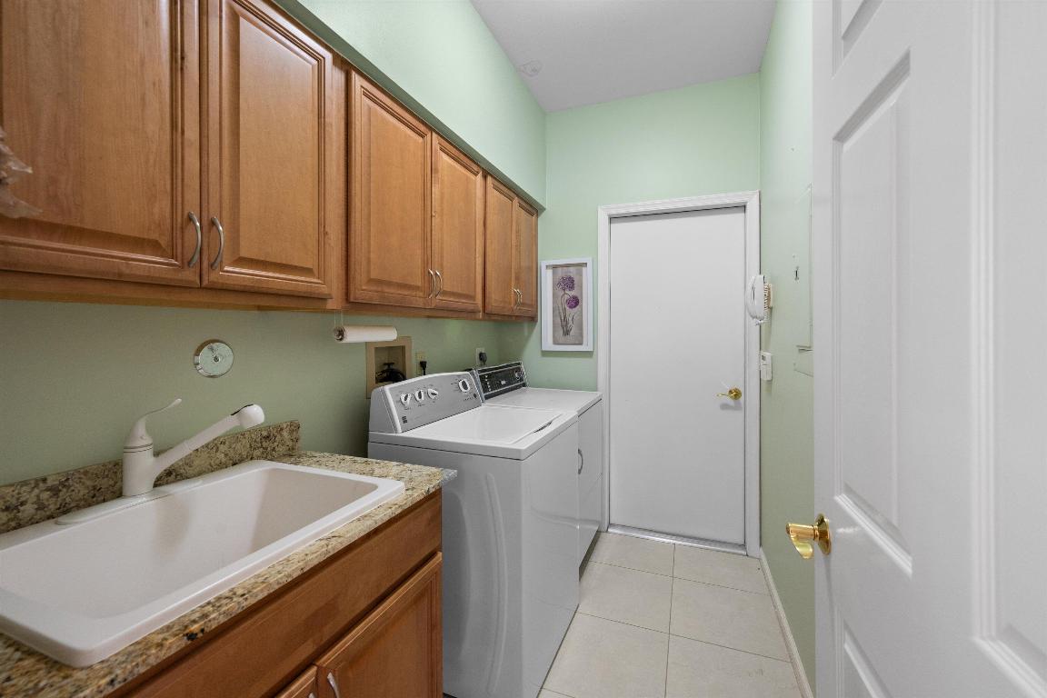 3506 Lantern Bay Drive