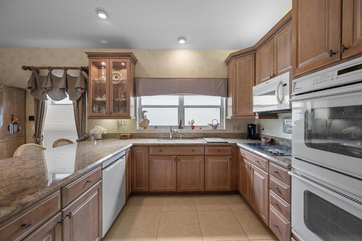 3506 Lantern Bay Drive