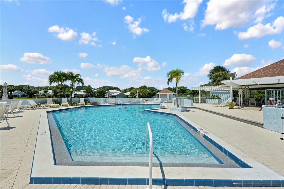 17210 Fownes Crescent