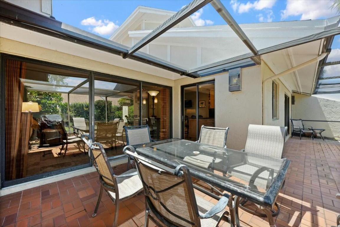 17210 Fownes Crescent