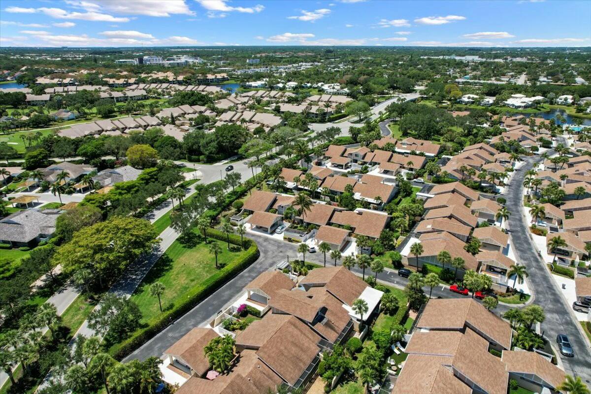 17210 Fownes Crescent