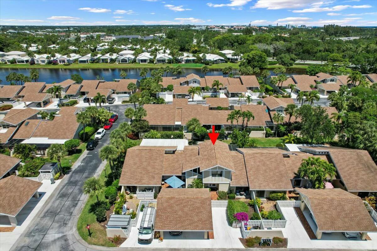 17210 Fownes Crescent