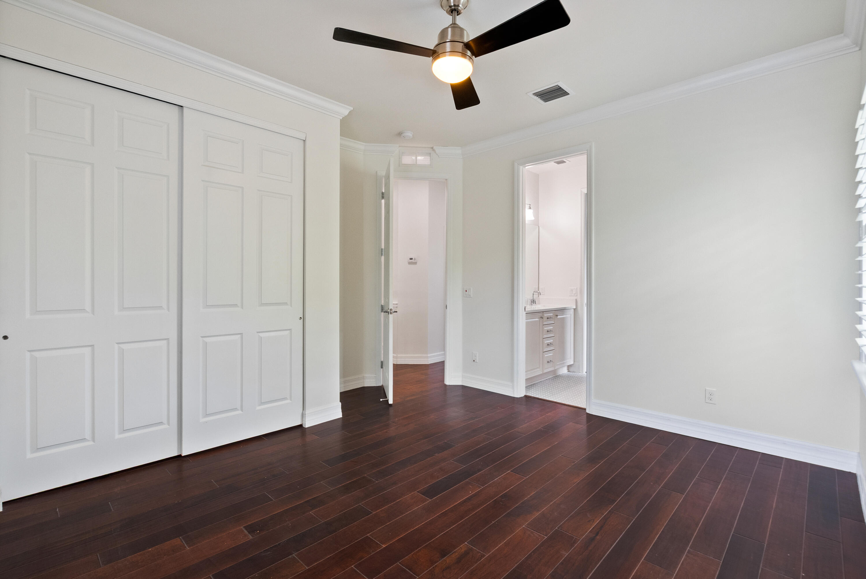 2815 Sunbury Drive