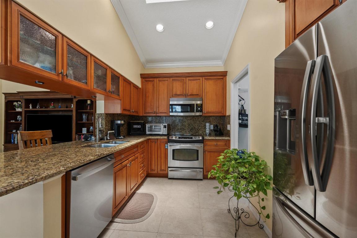 17104 Crossgate Drive