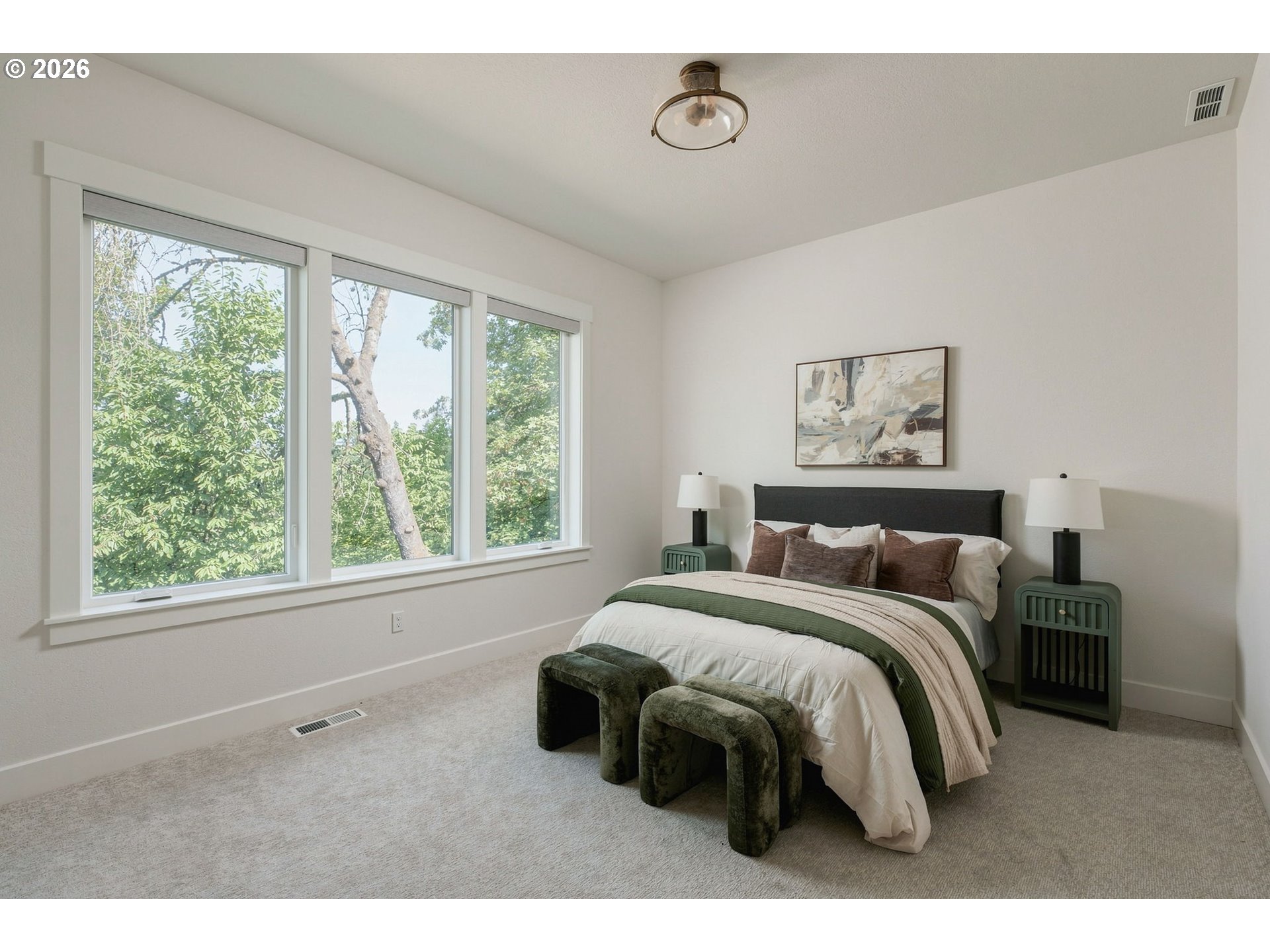 1921 MAPLELEAF CT